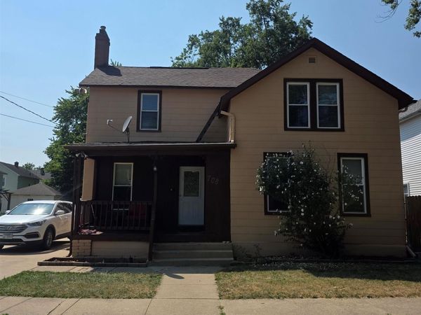 708 S Blackhawk, FREEPORT, IL 61032