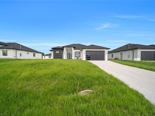 3618 6th ST SW, LEHIGH ACRES, FL 33976