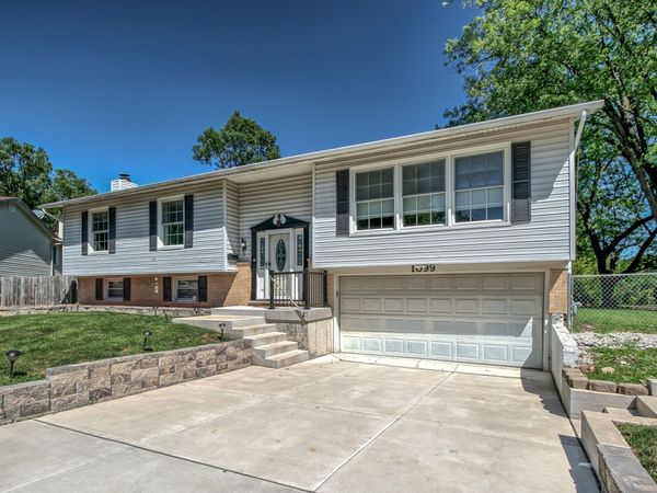 1099 STRATFORD Lane , Hanover Park, IL 60133