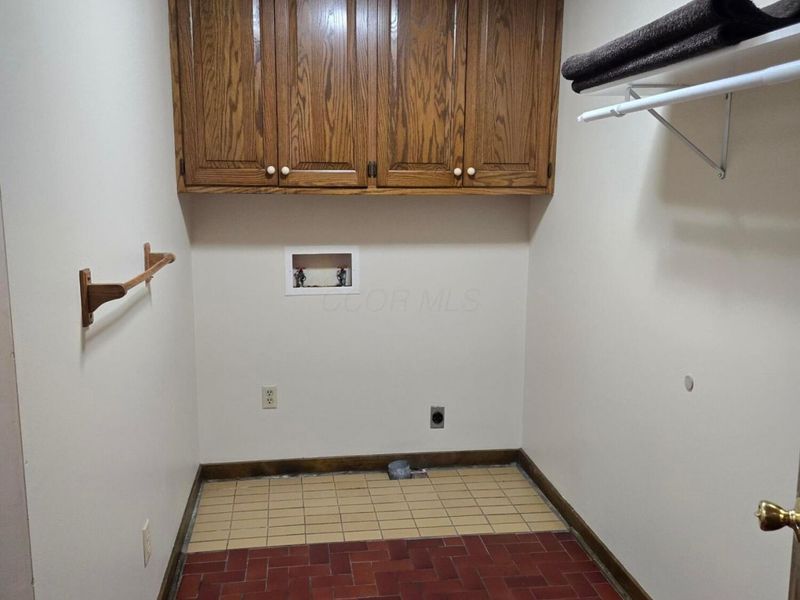 340 Broken Arrow , Gahanna, OH 43230 Photo 6