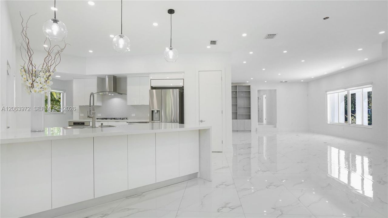 711 Sunset Rd , Unit 711, Coral Gables, FL 33143 Photo