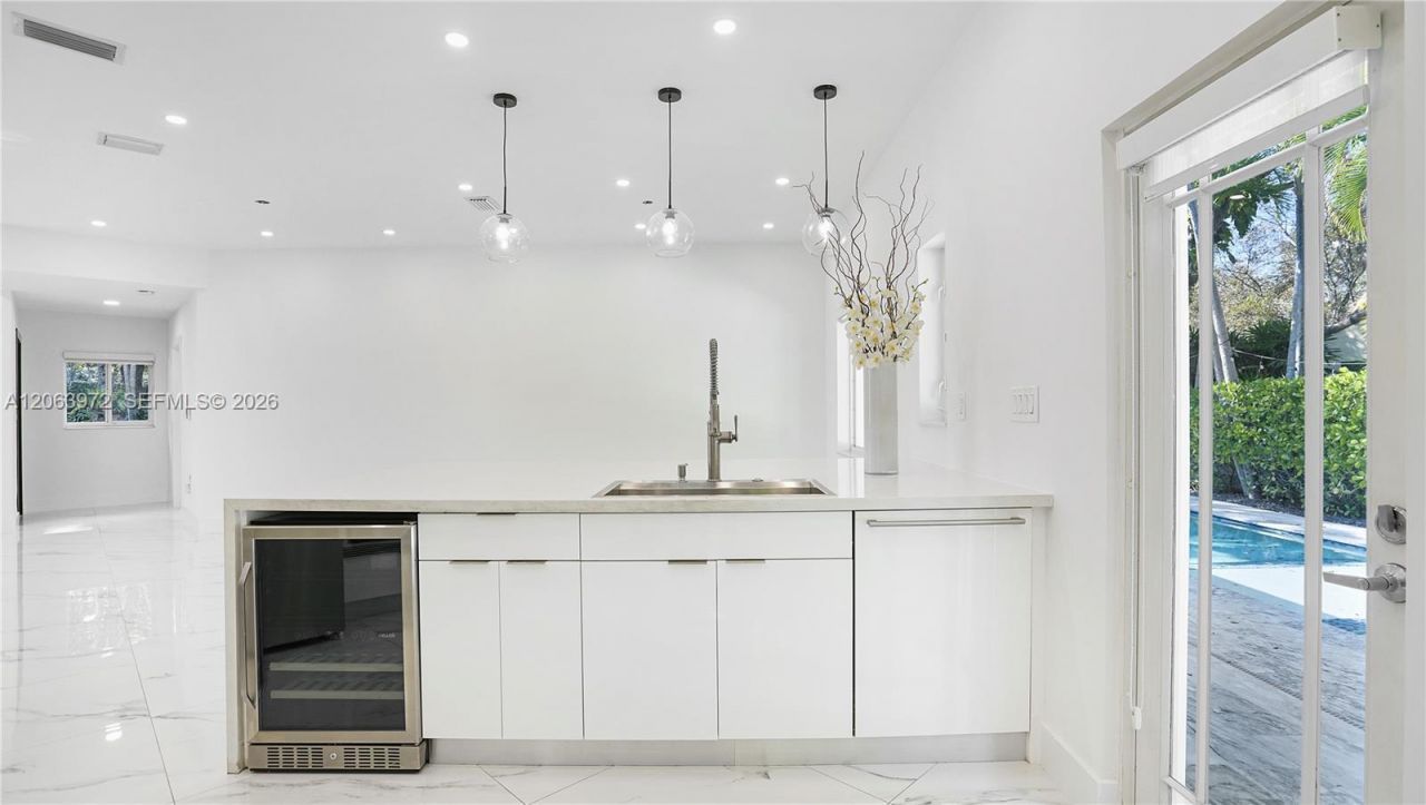 711 Sunset Rd , Unit 711, Coral Gables, FL 33143 Photo