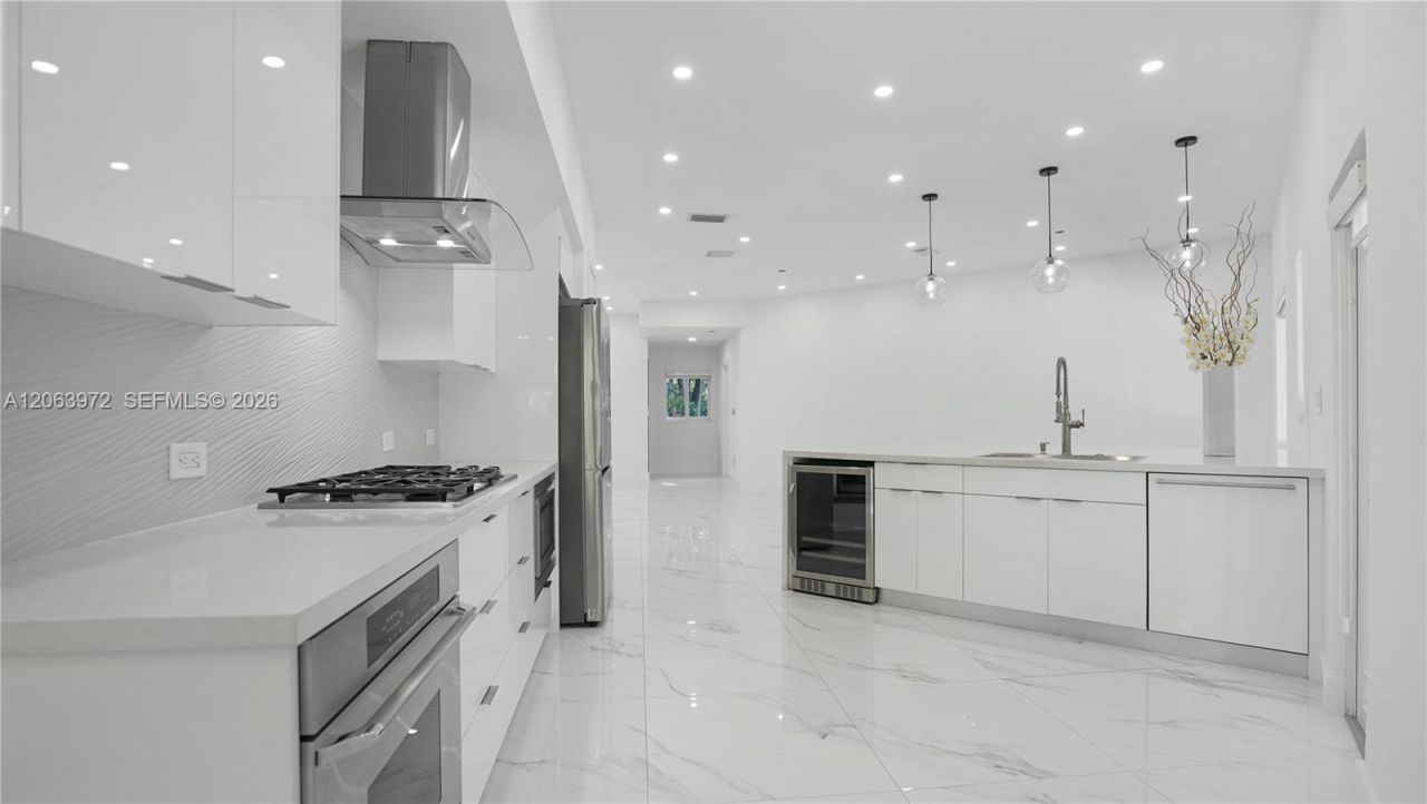 711 Sunset Rd , Unit 711, Coral Gables, FL 33143 Photo