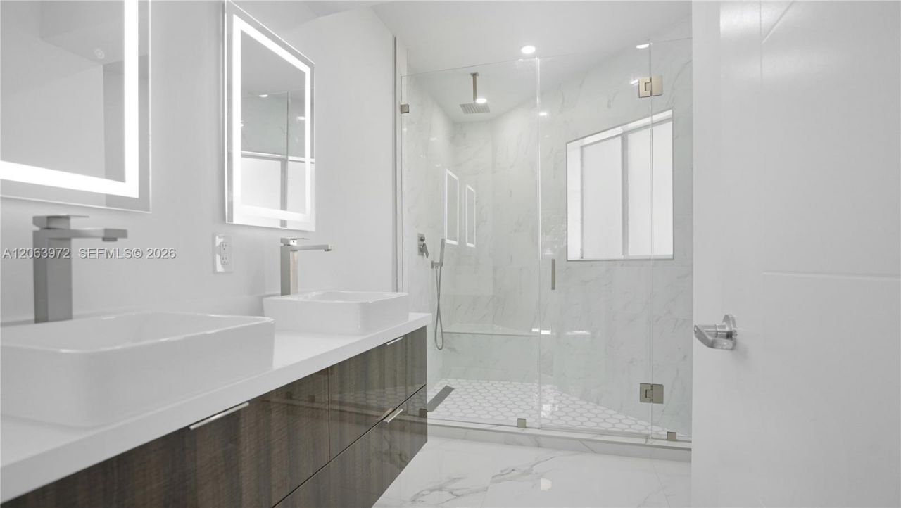 711 Sunset Rd , Unit 711, Coral Gables, FL 33143 Photo