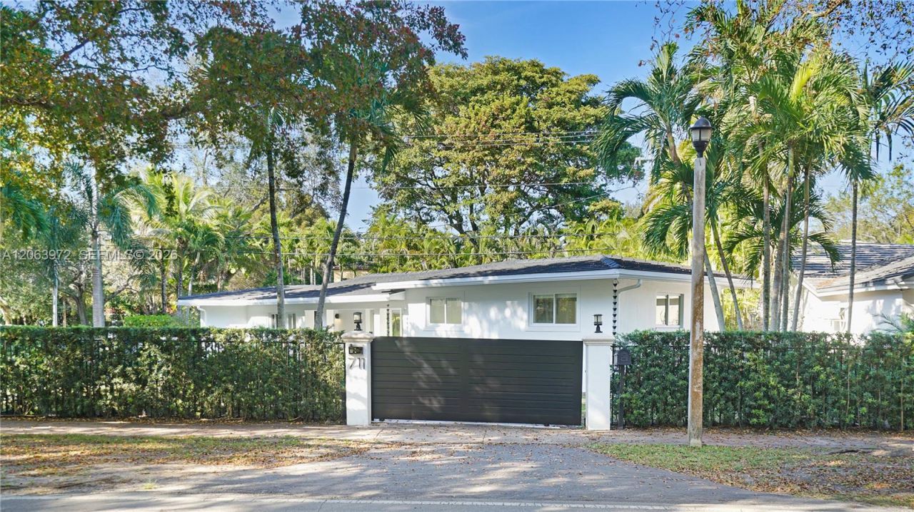 711 Sunset Rd , Unit 711, Coral Gables, FL 33143 Photo