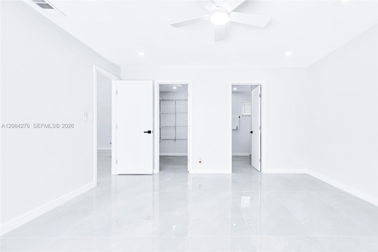 8957 NW 44th Ct, Sunrise, FL 33351 Photo