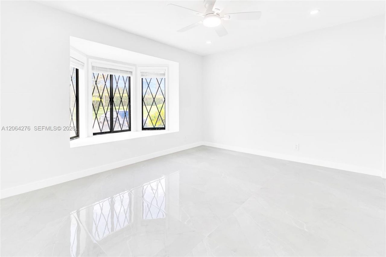 8957 NW 44th Ct, Sunrise, FL 33351 Photo