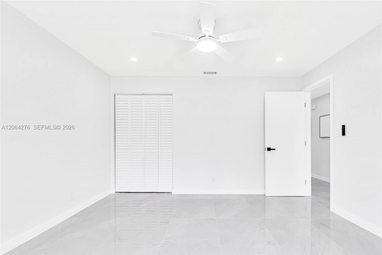 8957 NW 44th Ct, Sunrise, FL 33351 Photo