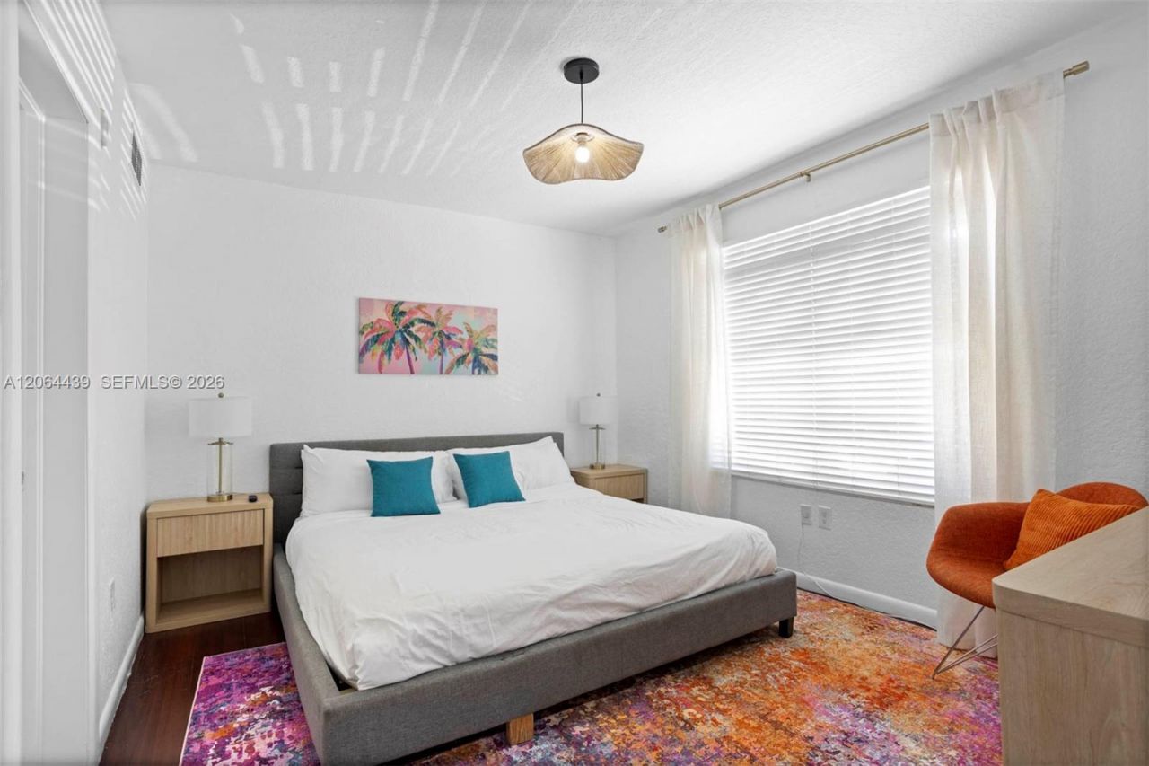 7326 Collins Ave, Unit 108, Miami Beach, FL 33141 Photo