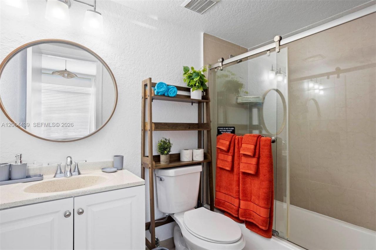7326 Collins Ave, Unit 108, Miami Beach, FL 33141 Photo