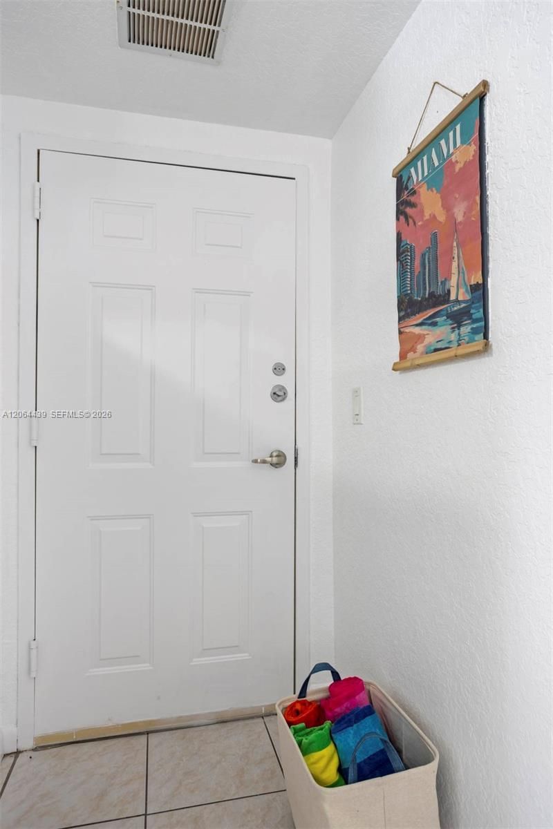 7326 Collins Ave, Unit 108, Miami Beach, FL 33141 Photo