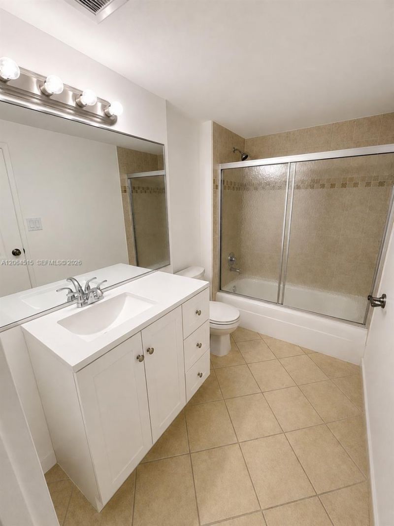 4450 NW 79th Ave , Unit 2B, Doral, FL 33166 Photo