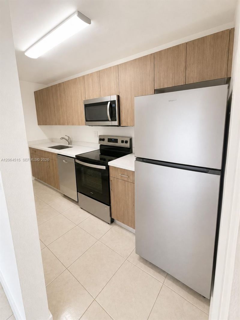 4450 NW 79th Ave , Unit 2B, Doral, FL 33166 Photo