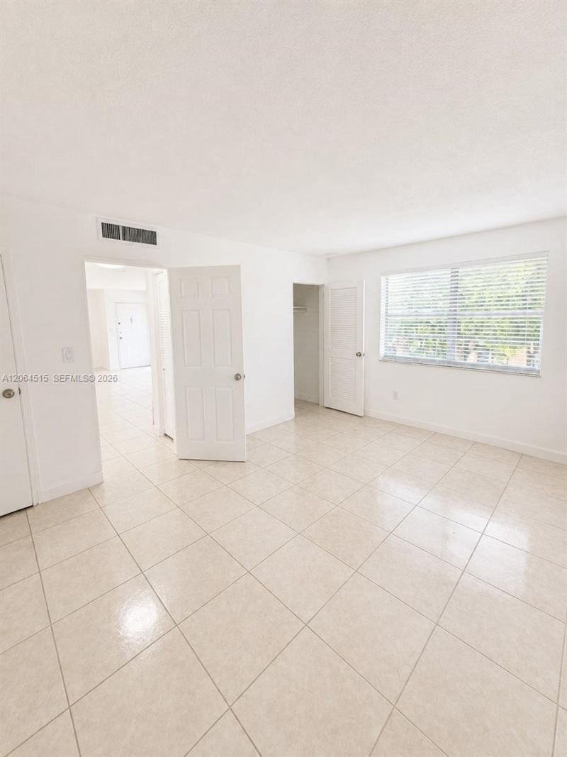 4450 NW 79th Ave , Unit 2B, Doral, FL 33166 Photo