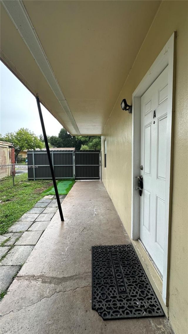 414 NW 15th Way, Unit A, Fort Lauderdale, FL 33311 Photo