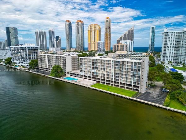 17500 N Bay Rd , Unit S508, Sunny Isles Beach, FL 33160