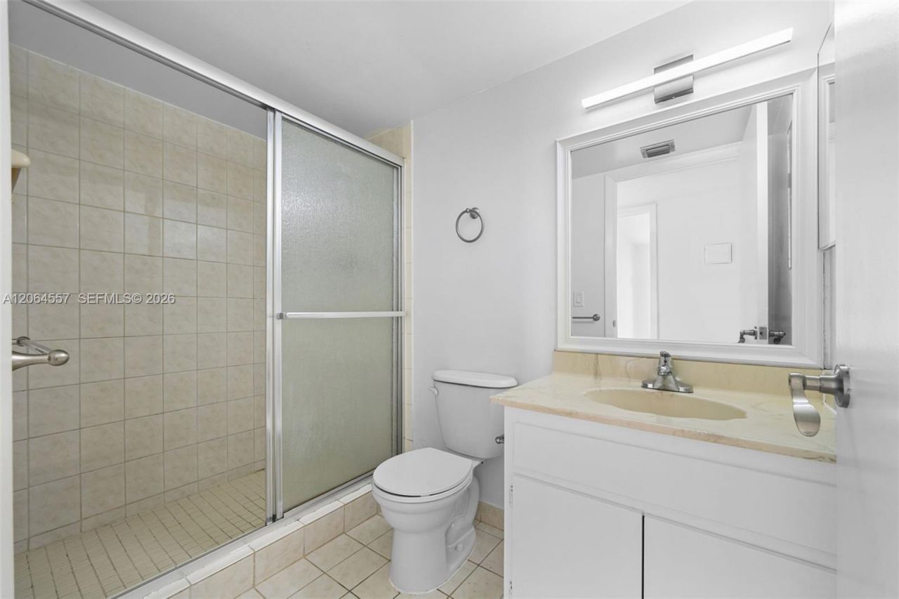 17500 N Bay Rd, Unit S508, Sunny Isles Beach, FL 33160 Photo