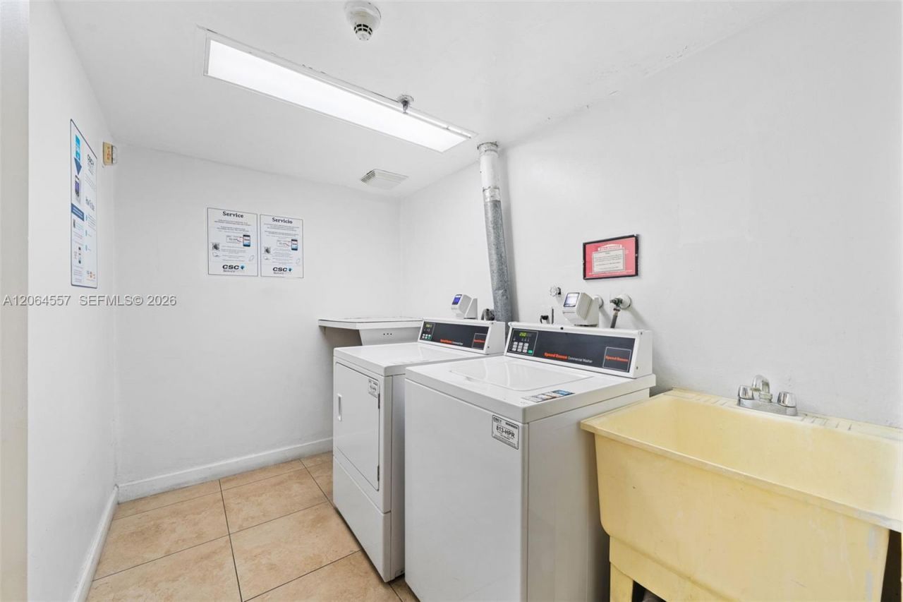 17500 N Bay Rd, Unit S508, Sunny Isles Beach, FL 33160 Photo