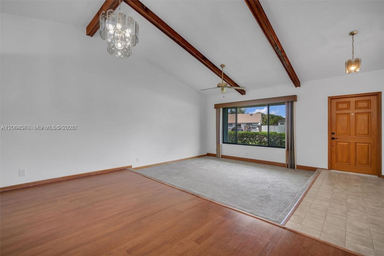 372 NW 35th Pl, Boca Raton, FL 33431 Photo