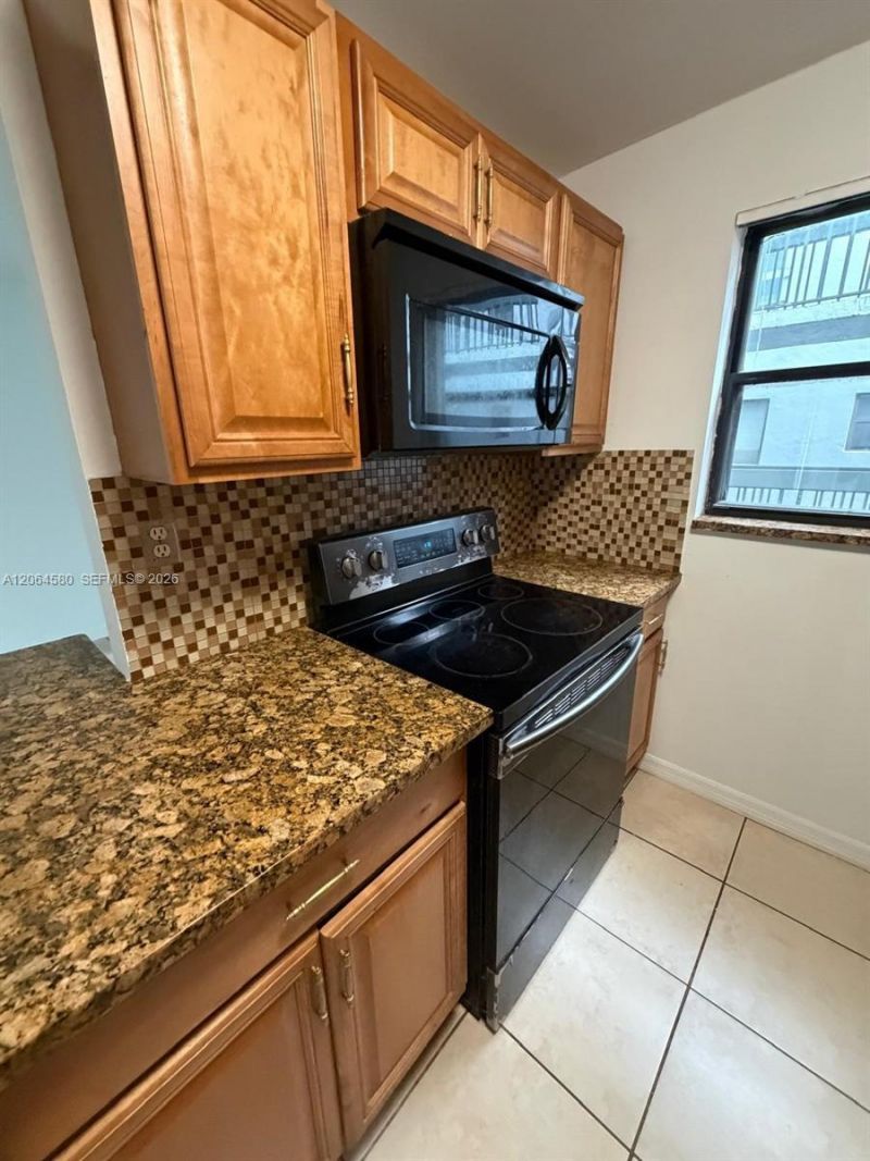 1950 N Congress Ave, Unit 209, West Palm Beach, FL 33401 Photo