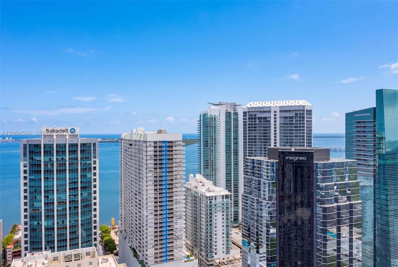 1080 Brickell Ave, Unit 3902, Miami, FL 33131 Photo