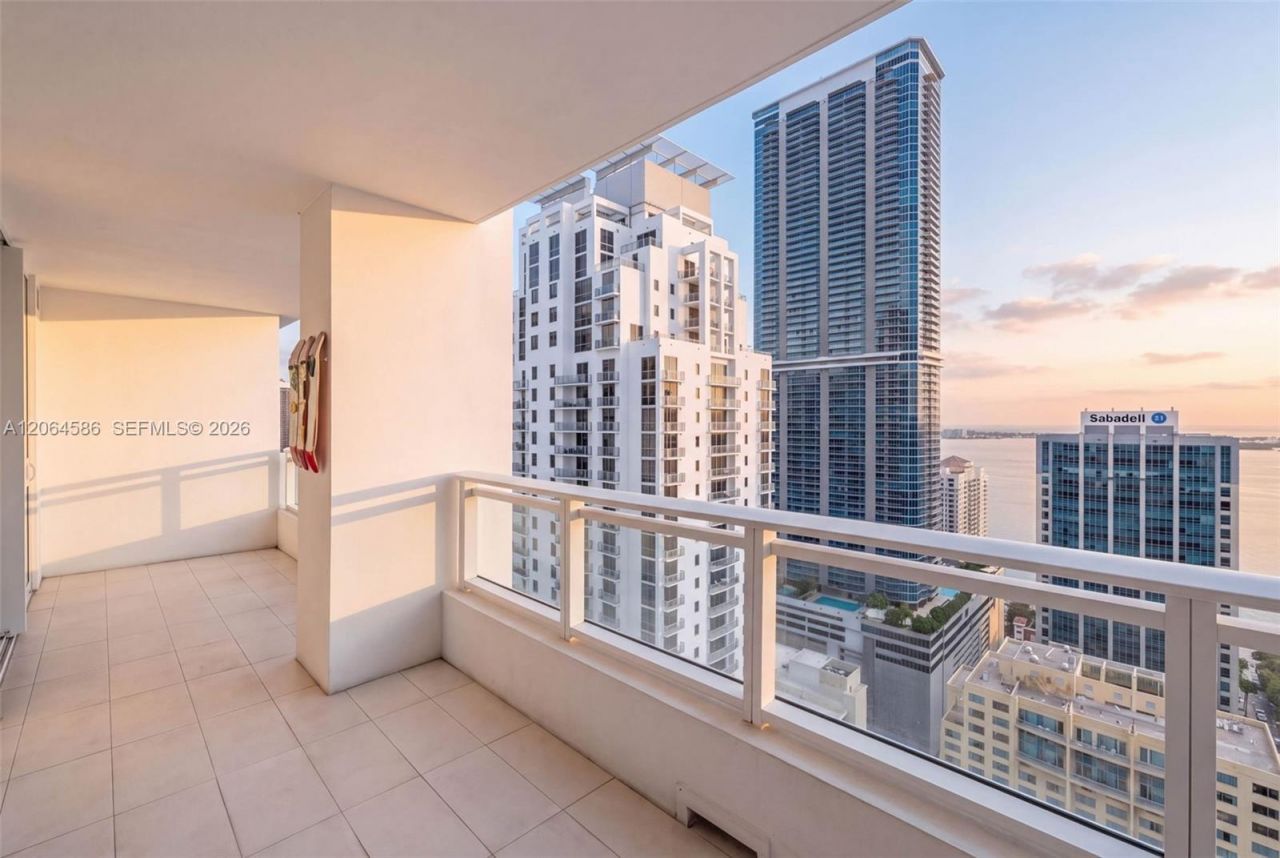 1080 Brickell Ave, Unit 3902, Miami, FL 33131 Photo