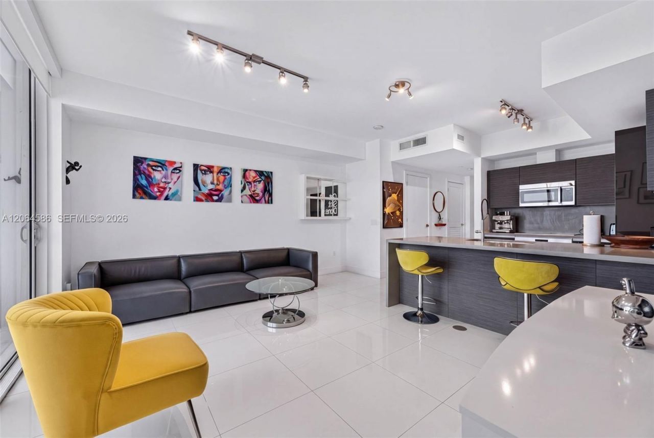 1080 Brickell Ave, Unit 3902, Miami, FL 33131 Photo