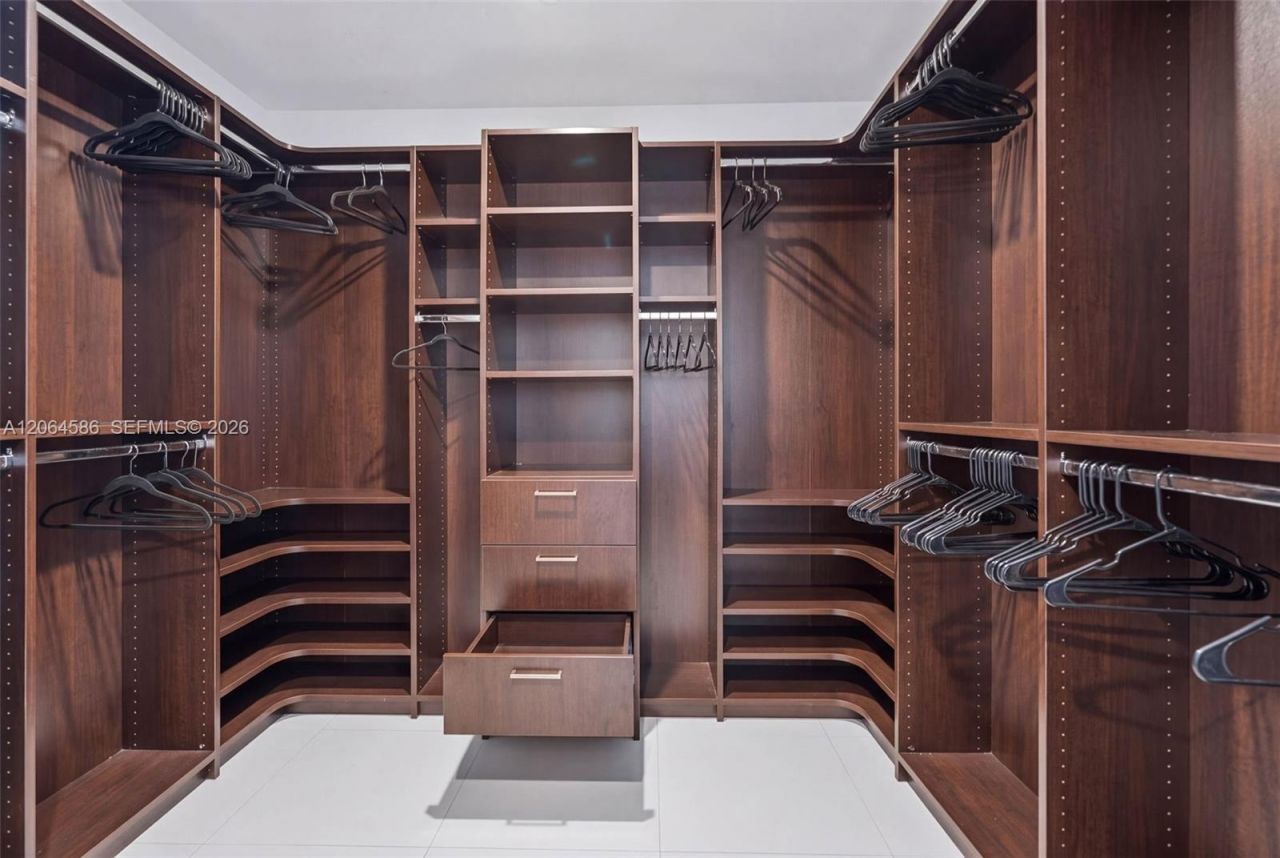 1080 Brickell Ave, Unit 3902, Miami, FL 33131 Photo