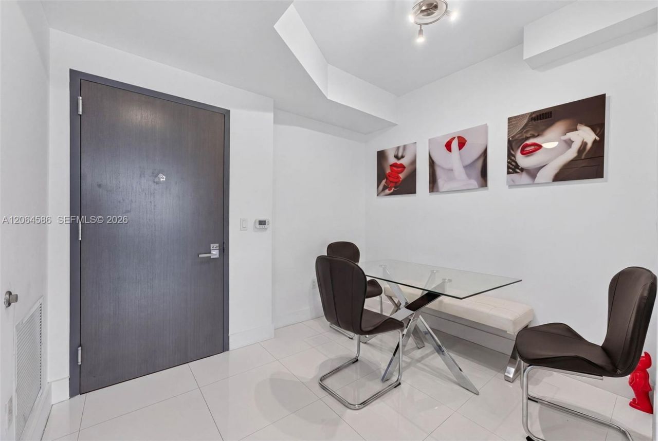 1080 Brickell Ave, Unit 3902, Miami, FL 33131 Photo