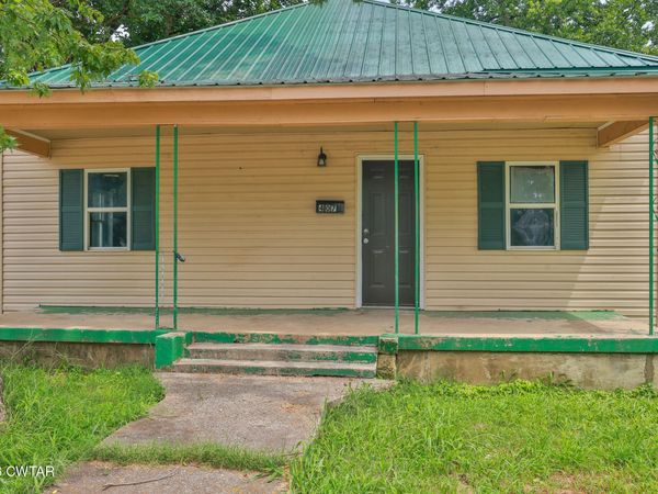 407 Irvine Street , Paris, TN 38242