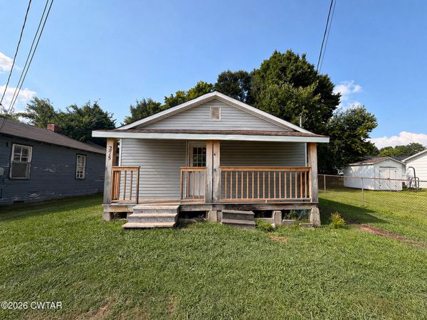 275 Novy Street , Jackson, TN 38301