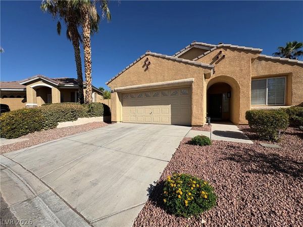 10688 Oak Crest Avenue, Las Vegas, NV 89144