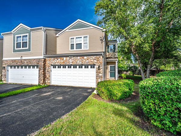 3959 Blackstone Drive , Aurora, IL 60504