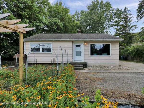 825 W Lake Lansing Road, East Lansing, MI 48823