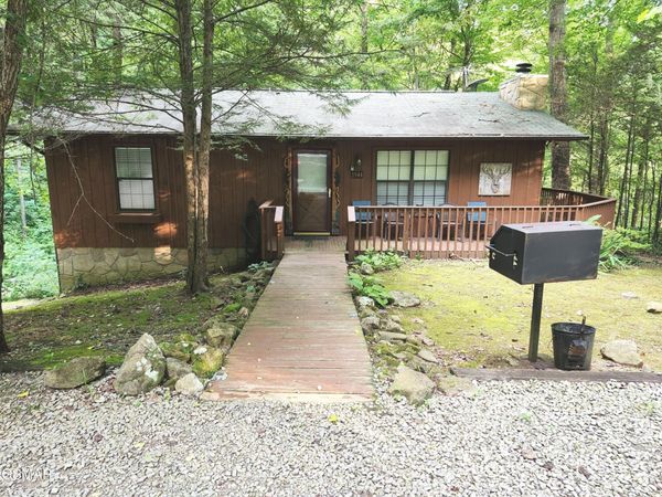 1944 Anderson Way , Sevierville, TN 37876