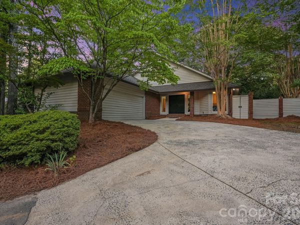 6301 Saddlebrook Court, Charlotte, NC 28226