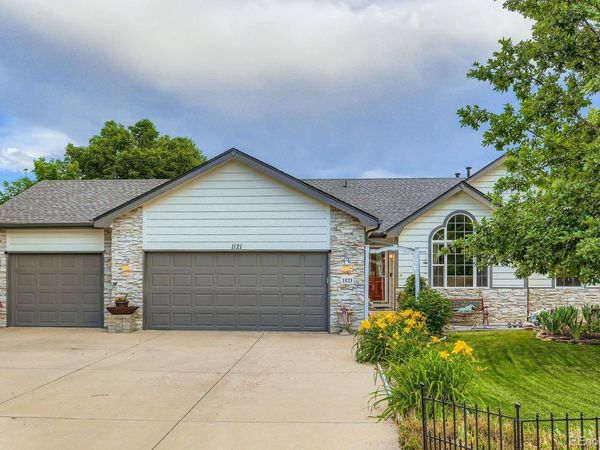 1121 Country Acres Court, Johnstown, CO 80534