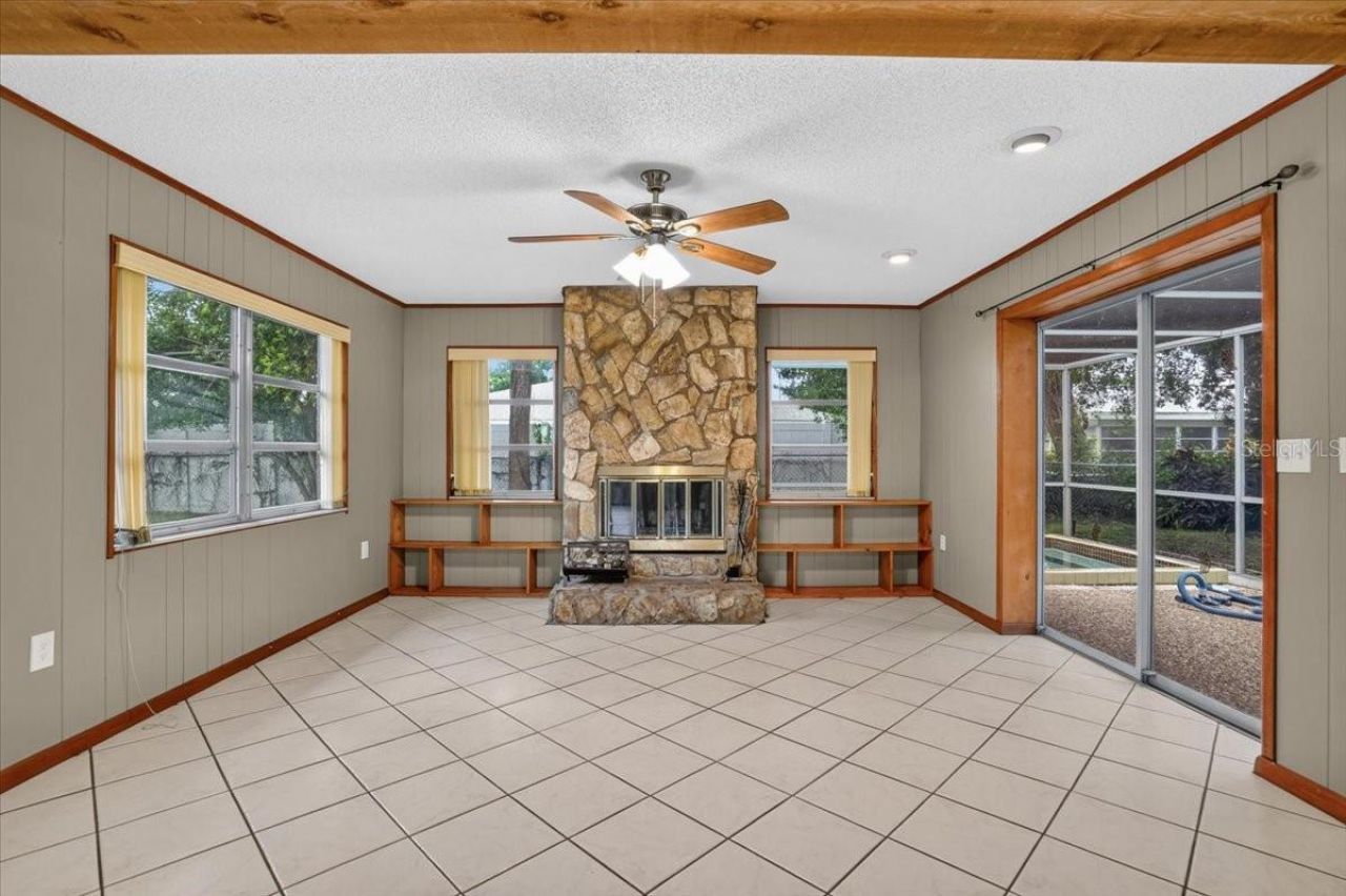 6814 16th Avenue Drive W, Bradenton, FL 34209 Photo