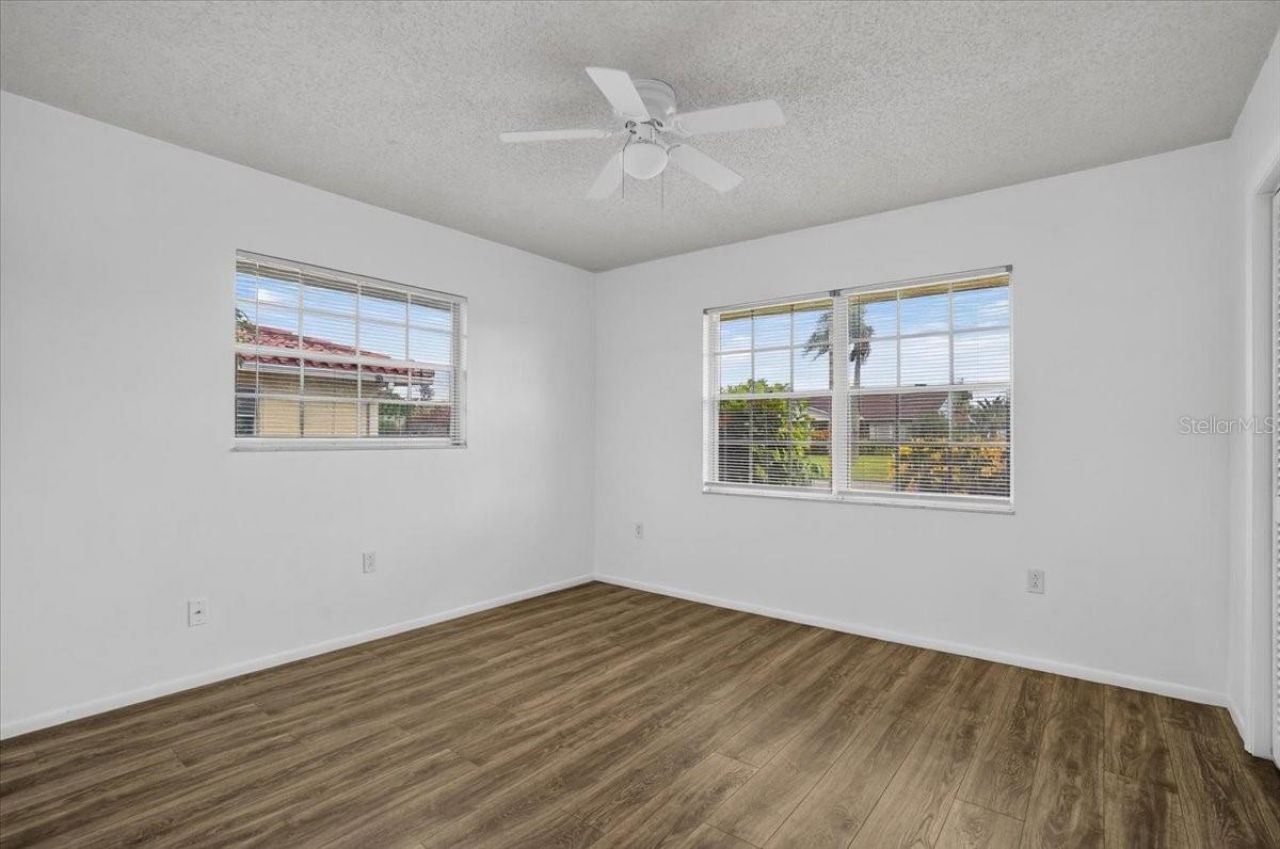6814 16th Avenue Drive W, Bradenton, FL 34209 Photo