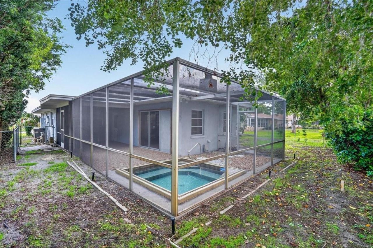 6814 16th Avenue Drive W, Bradenton, FL 34209 Photo