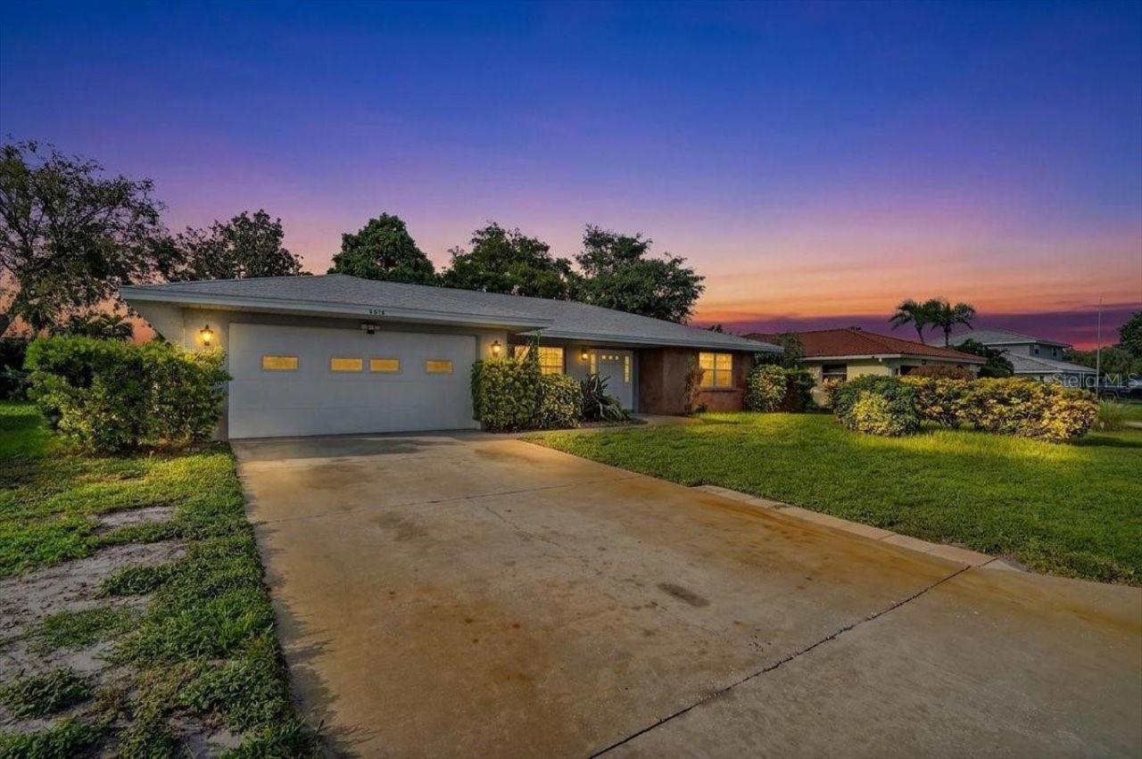 6814 16th Avenue Drive W, Bradenton, FL 34209 Photo