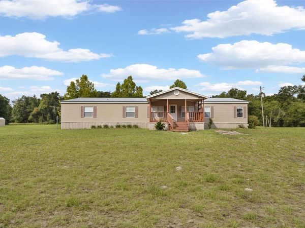 4689 NW 26TH STREET , BELL, FL 32619