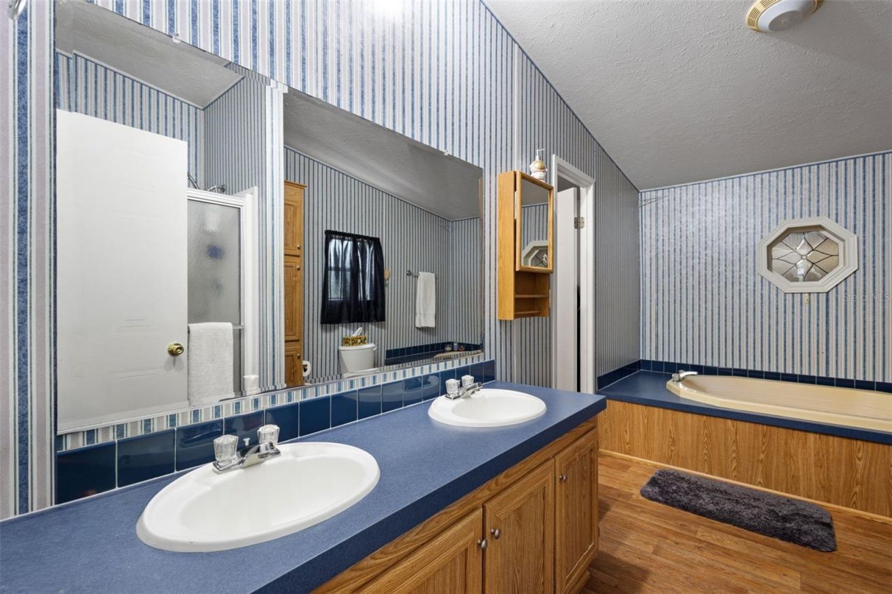 4689 NW 26th Street , Bell, FL 32619 Photo