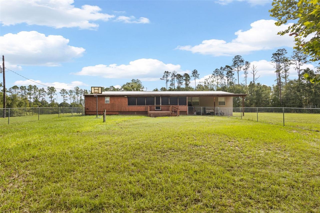 4689 NW 26th Street , Bell, FL 32619 Photo