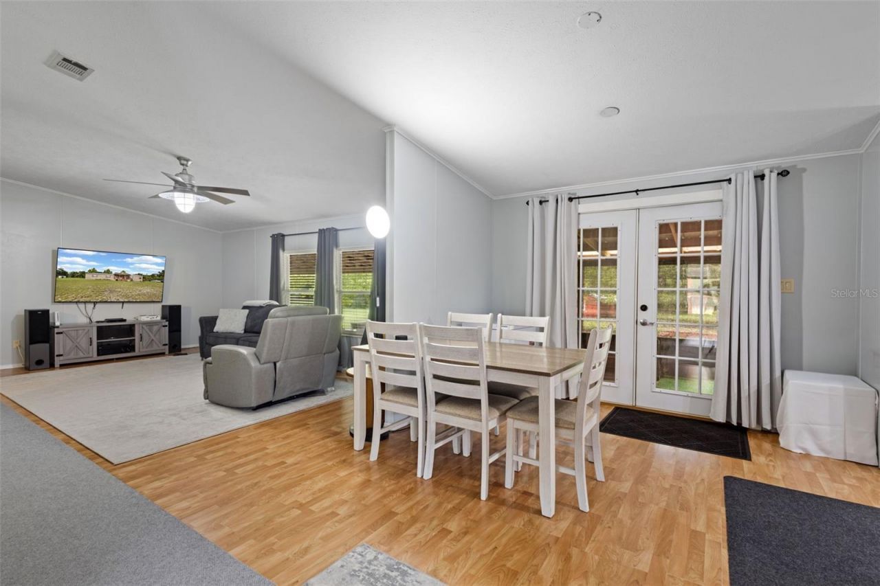 4689 NW 26th Street , Bell, FL 32619 Photo