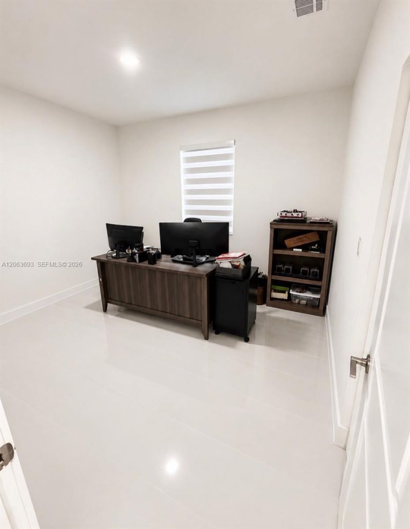18618 SW 136th Ct, Miami, FL 33177 Photo