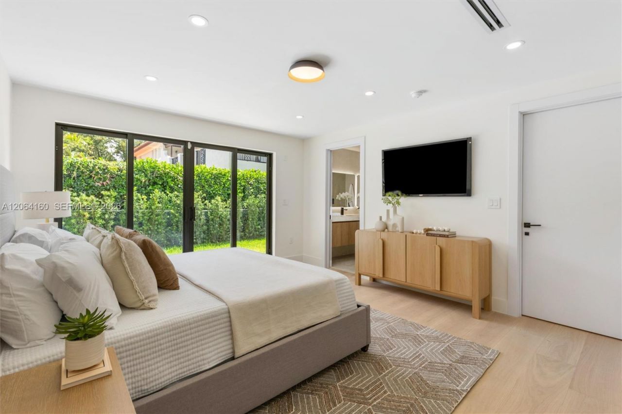 118 Sarto Ave, Coral Gables, FL 33134 Photo