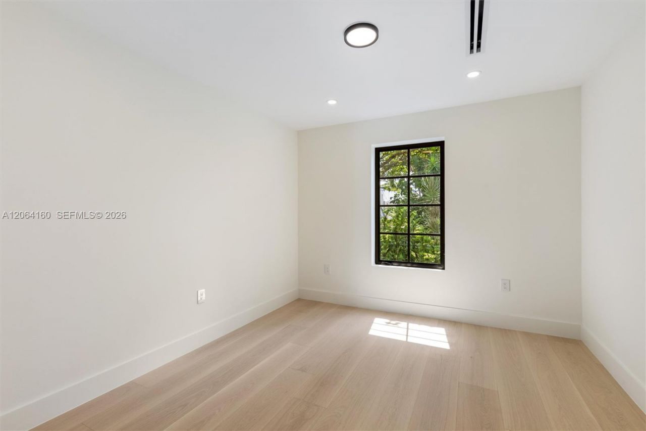 118 Sarto Ave, Coral Gables, FL 33134 Photo
