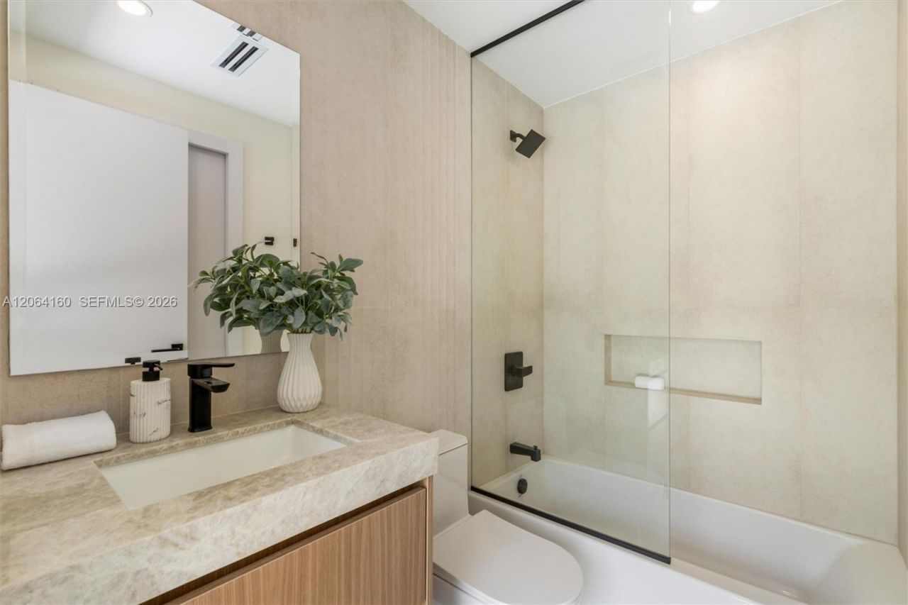 118 Sarto Ave, Coral Gables, FL 33134 Photo