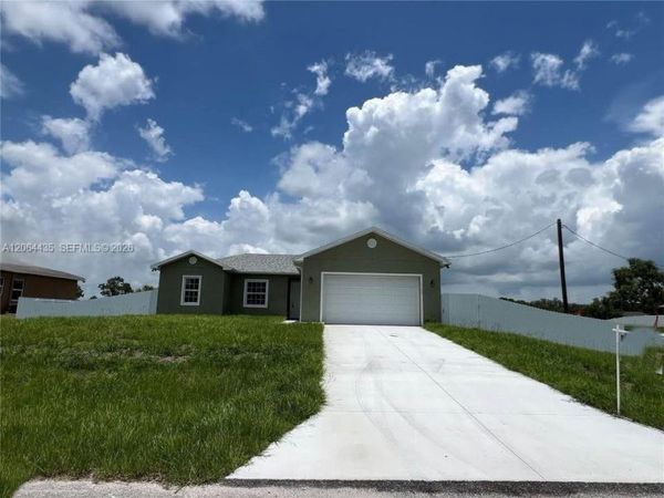 1133 LEADER ST , La Belle, FL 33935